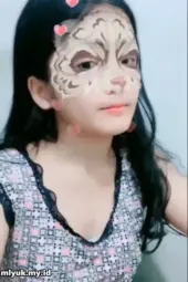 Melanie Kimcil Remaja Ngetest Dildo Baru