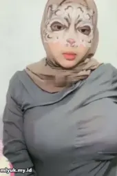 Payudara Ukhti Dibasahin Pakai Air Liur
